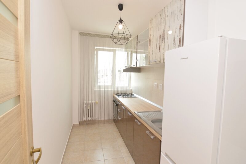 Piata Victoriei, Bd. Iancu de Hunedoara